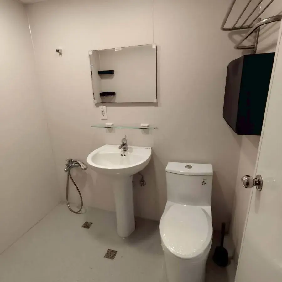 老屋浴室漏水怎麼辦？皇御匠藝用4大浴室翻修重點幫你一次解決 封面